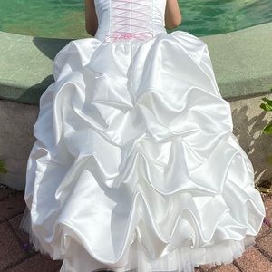 Size 6/7 Girls Flower Girl Pageant Dress White